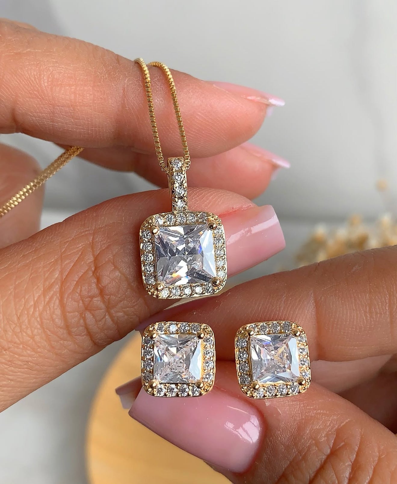 NECKLACE CRYSTAL SET