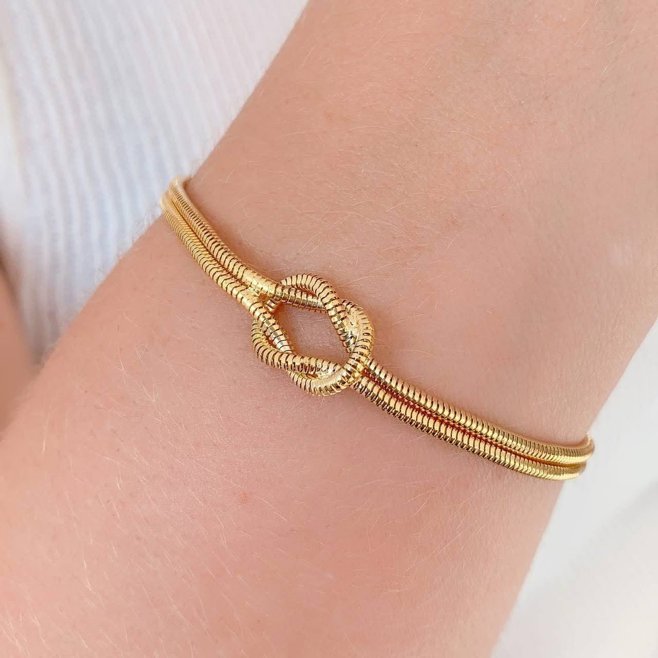 KNOT BRACELET