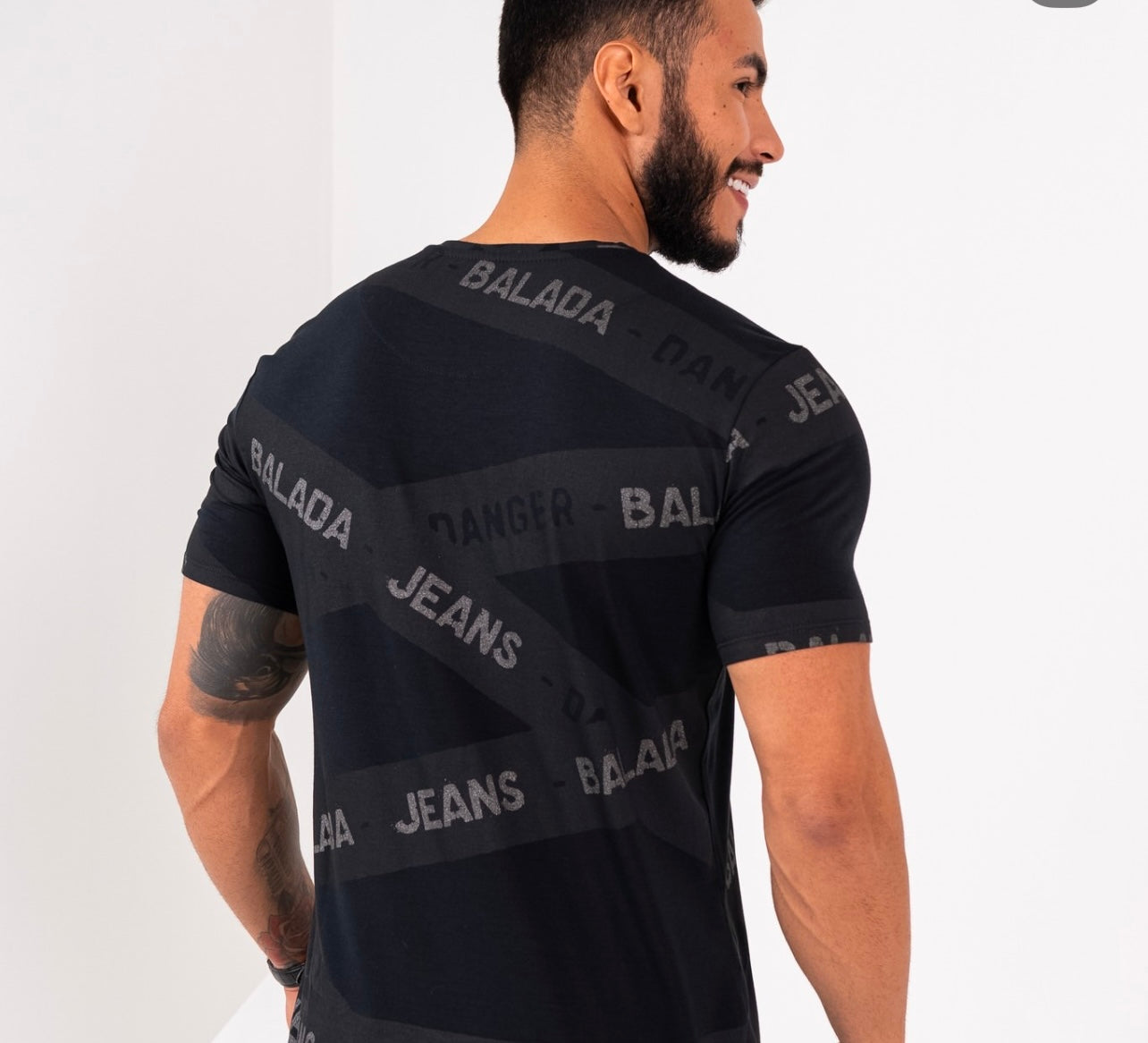 MEN’S T-SHIRT