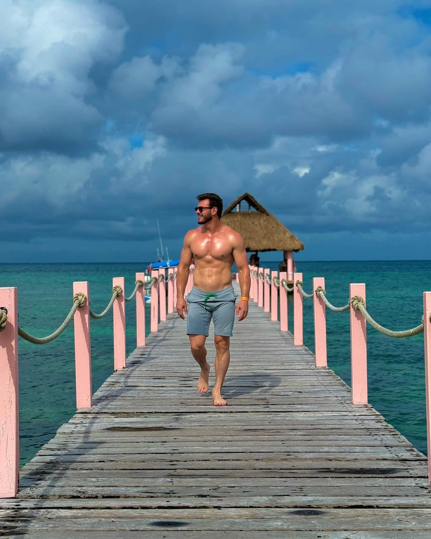 MEN’S SHORT SUMMER