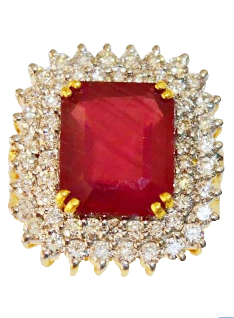 OVAL EARRING W/ CRYSTALS AND RED GEMSTONE