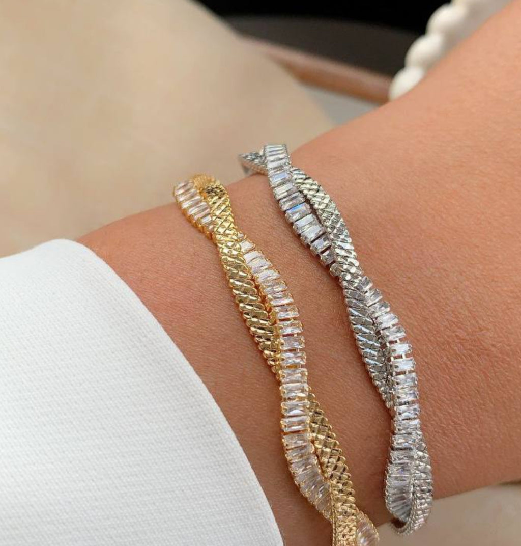 BRAIDED BRACELET