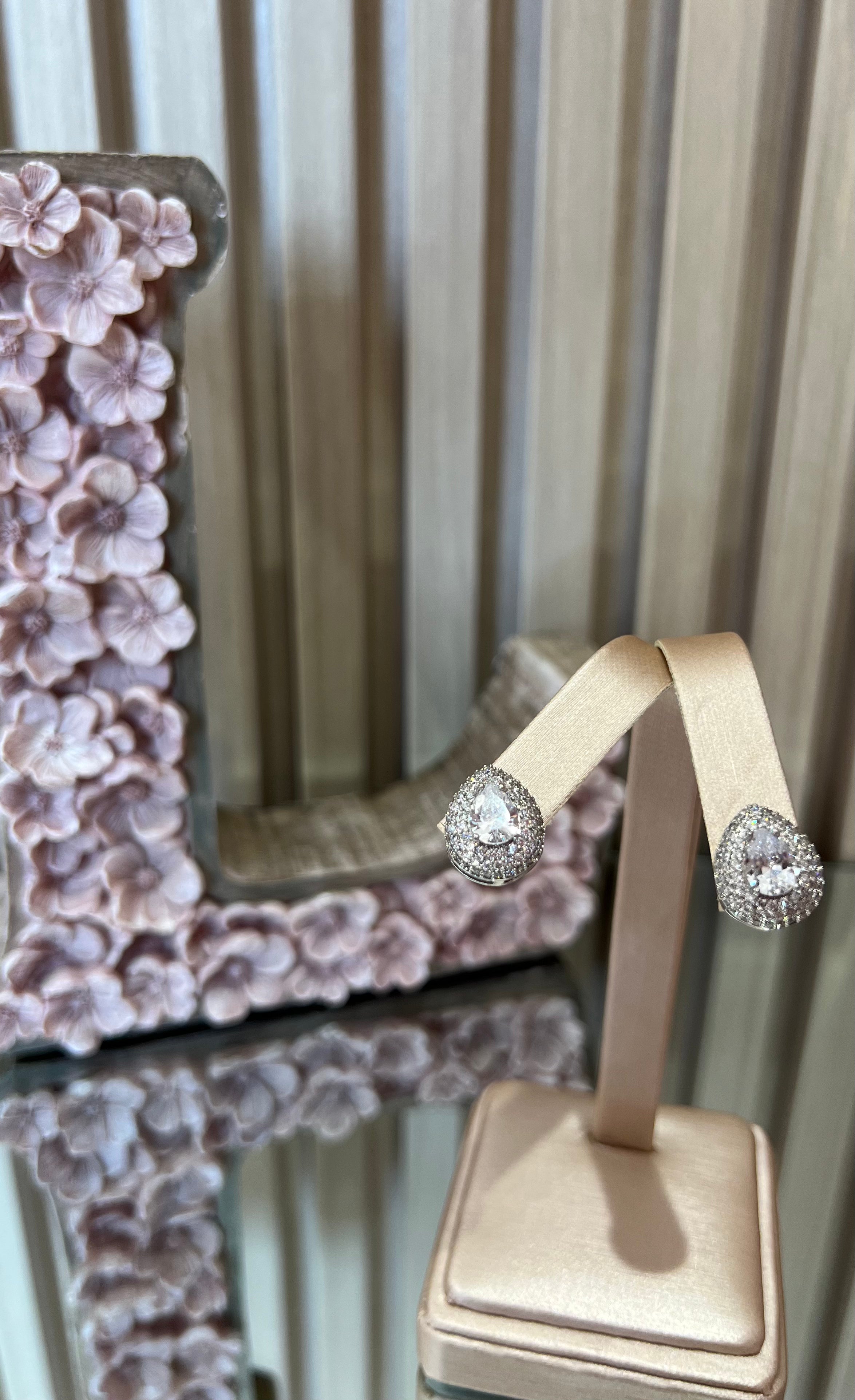 TEARDROP EARRING W/ CRYSTALS