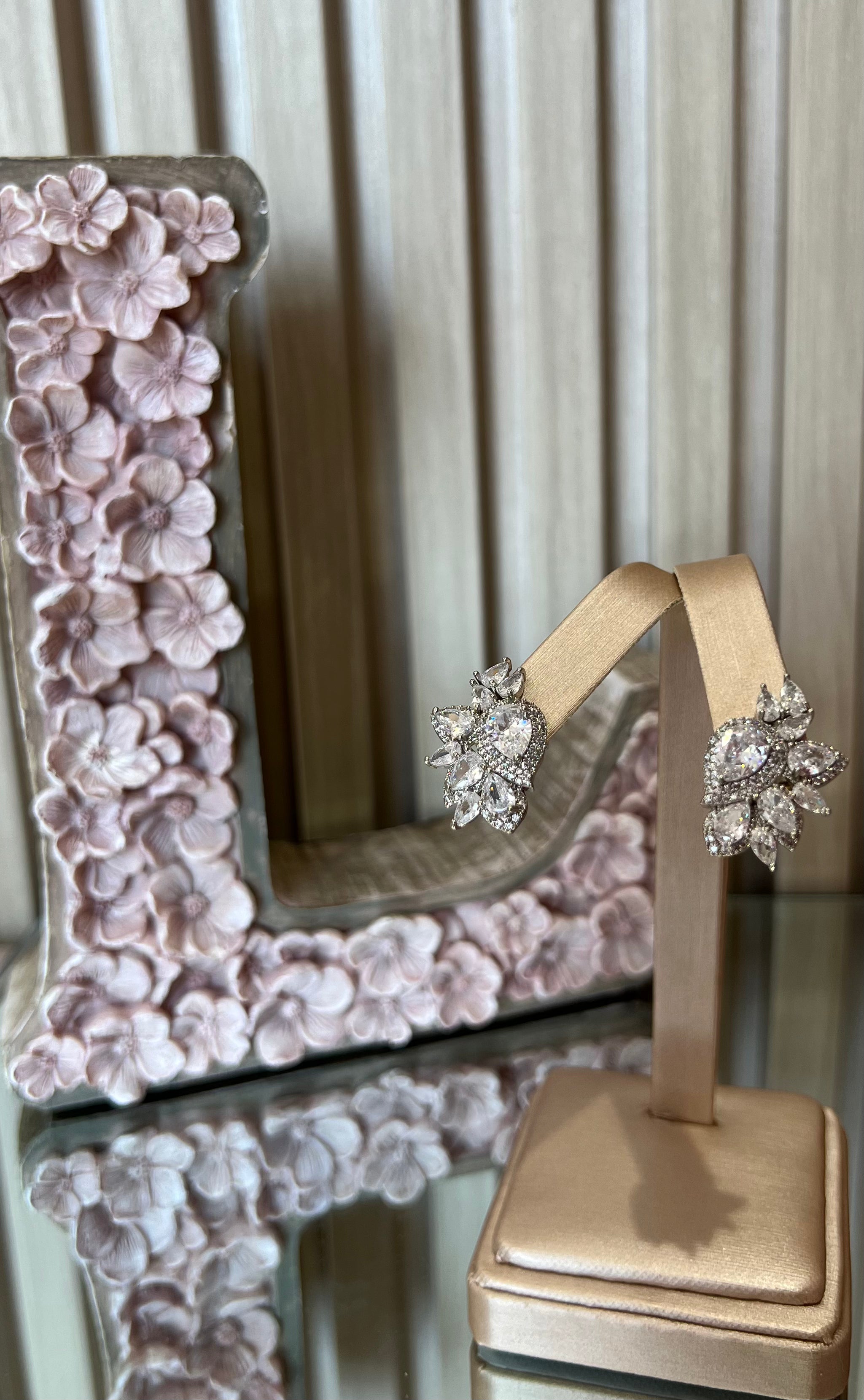 CUBIC ZIRCONIA CLUSTER EARRING