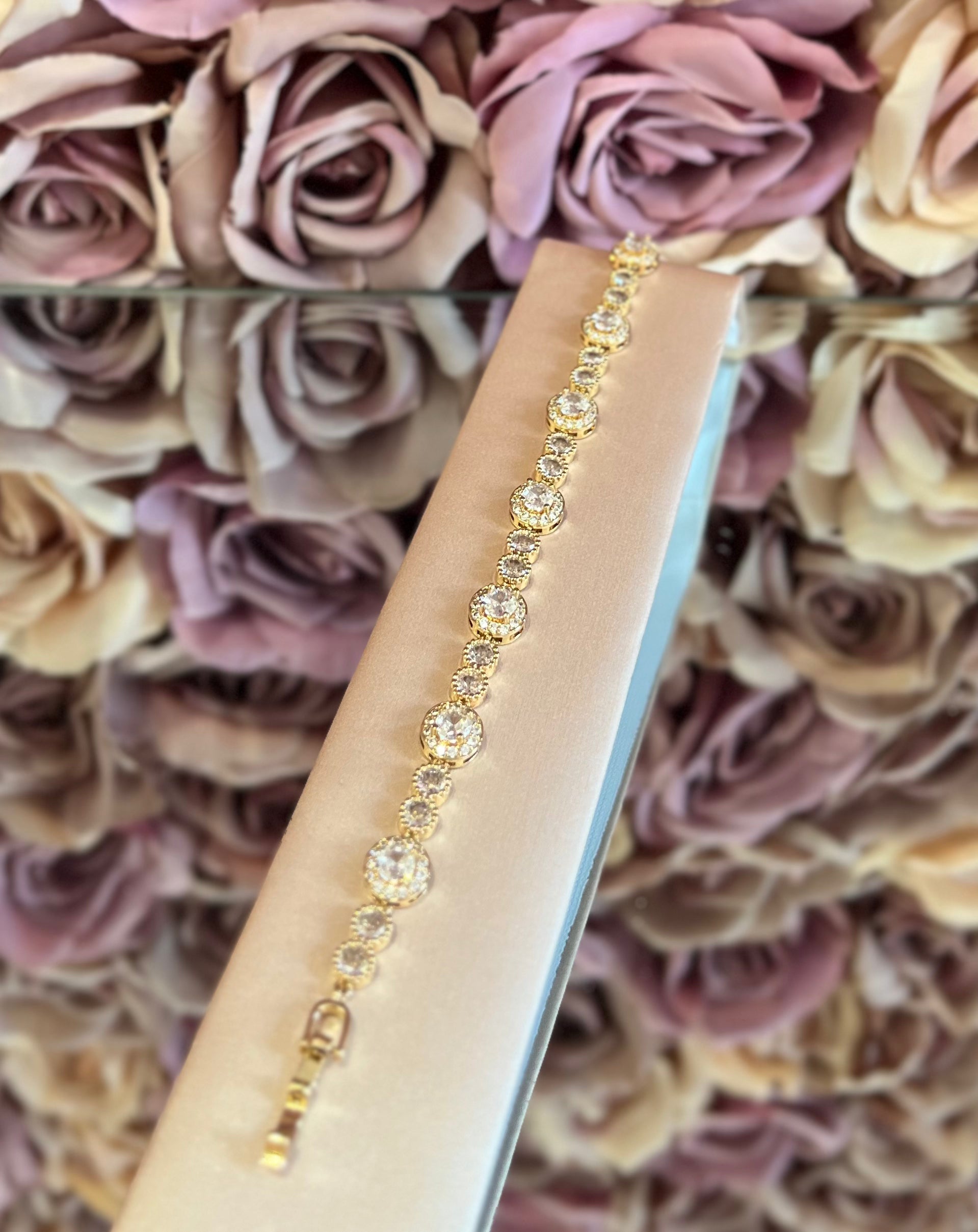 Sparkling Halo Cluster Bracelet