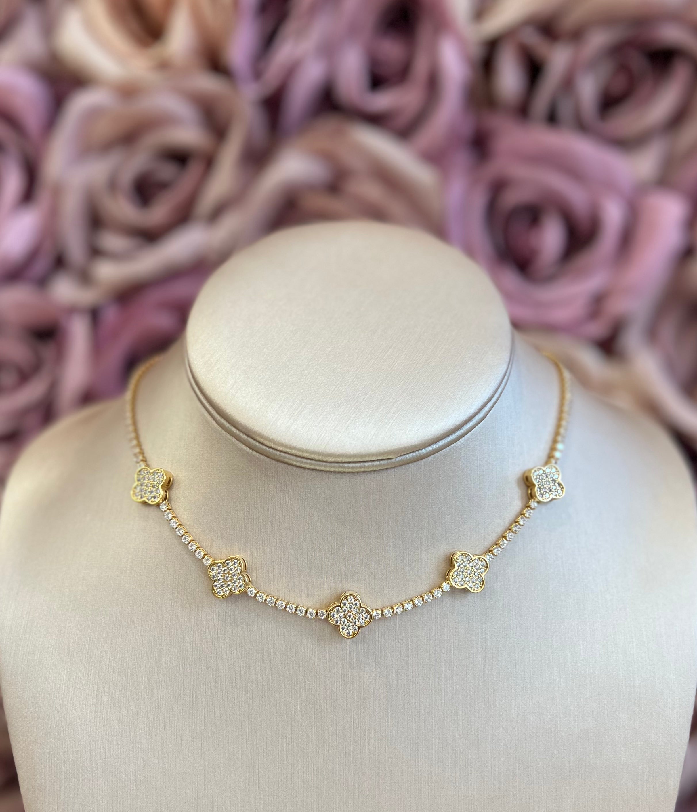 Clover Studded Necklace