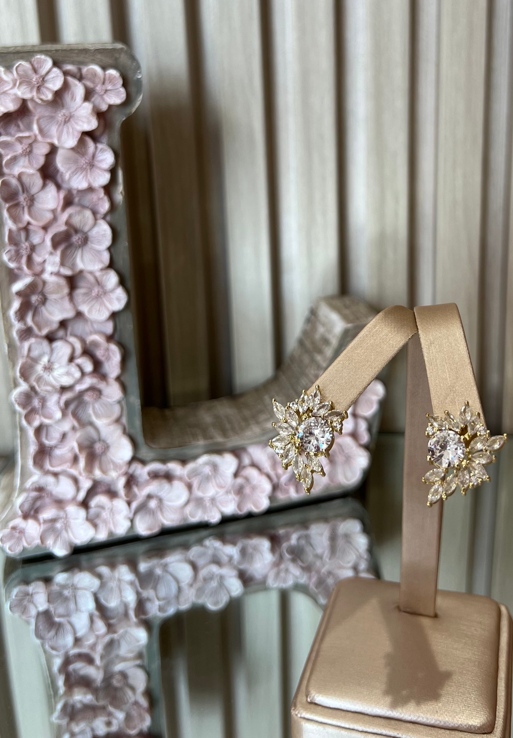 CUBIC ZIRCONIA CLUSTER EARRING