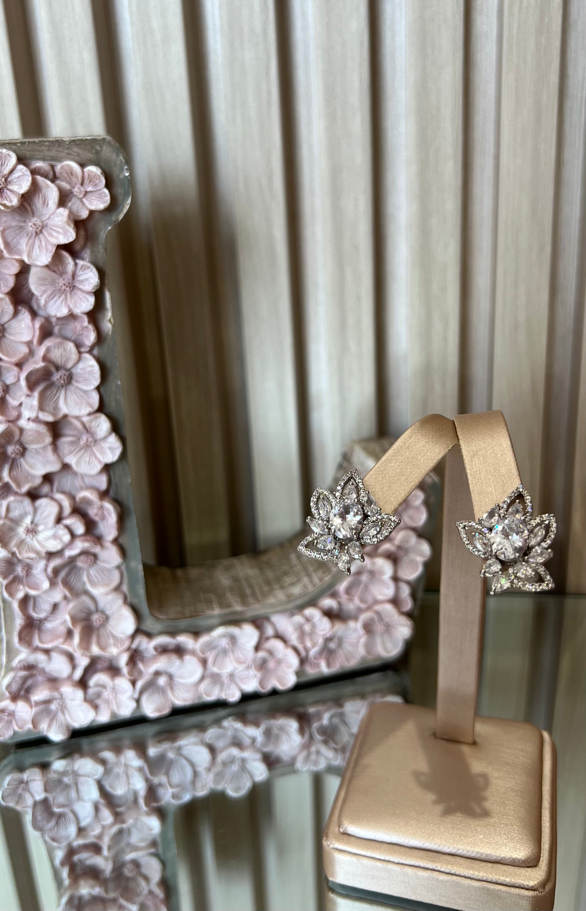 CUBIC ZIRCONIA CLUSTER EARRING