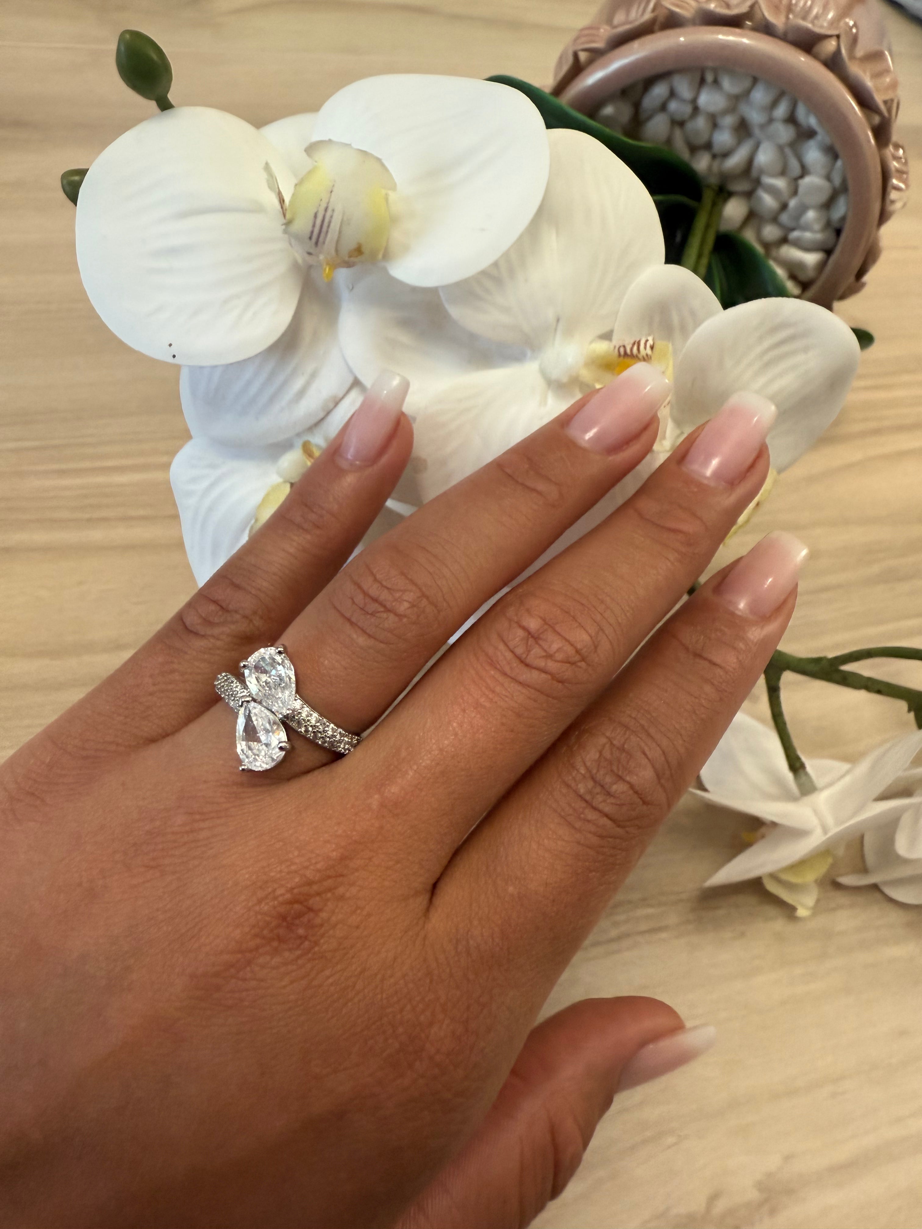 TWO-DROP ZIRCONIA RING