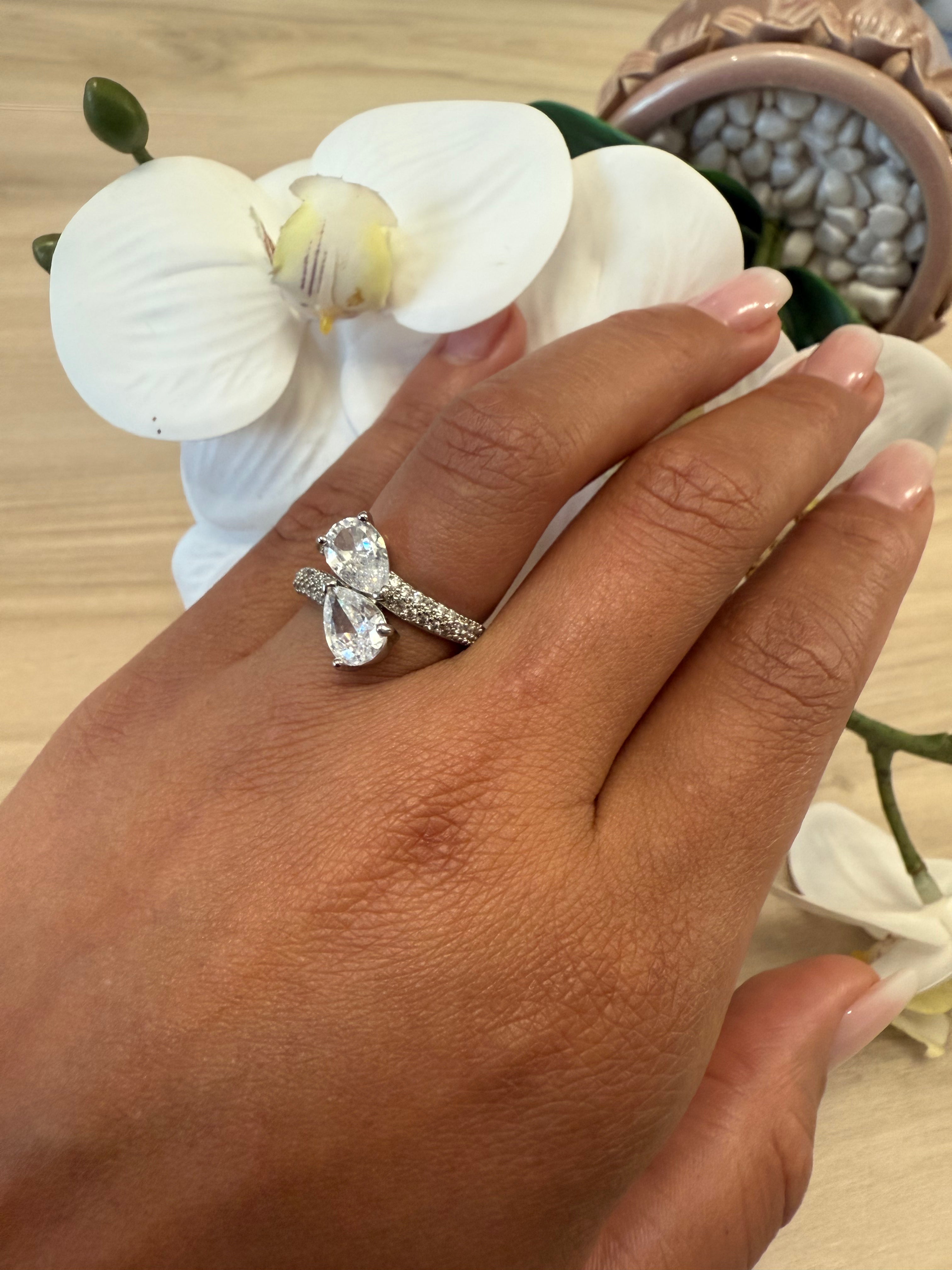 TWO-DROP ZIRCONIA RING