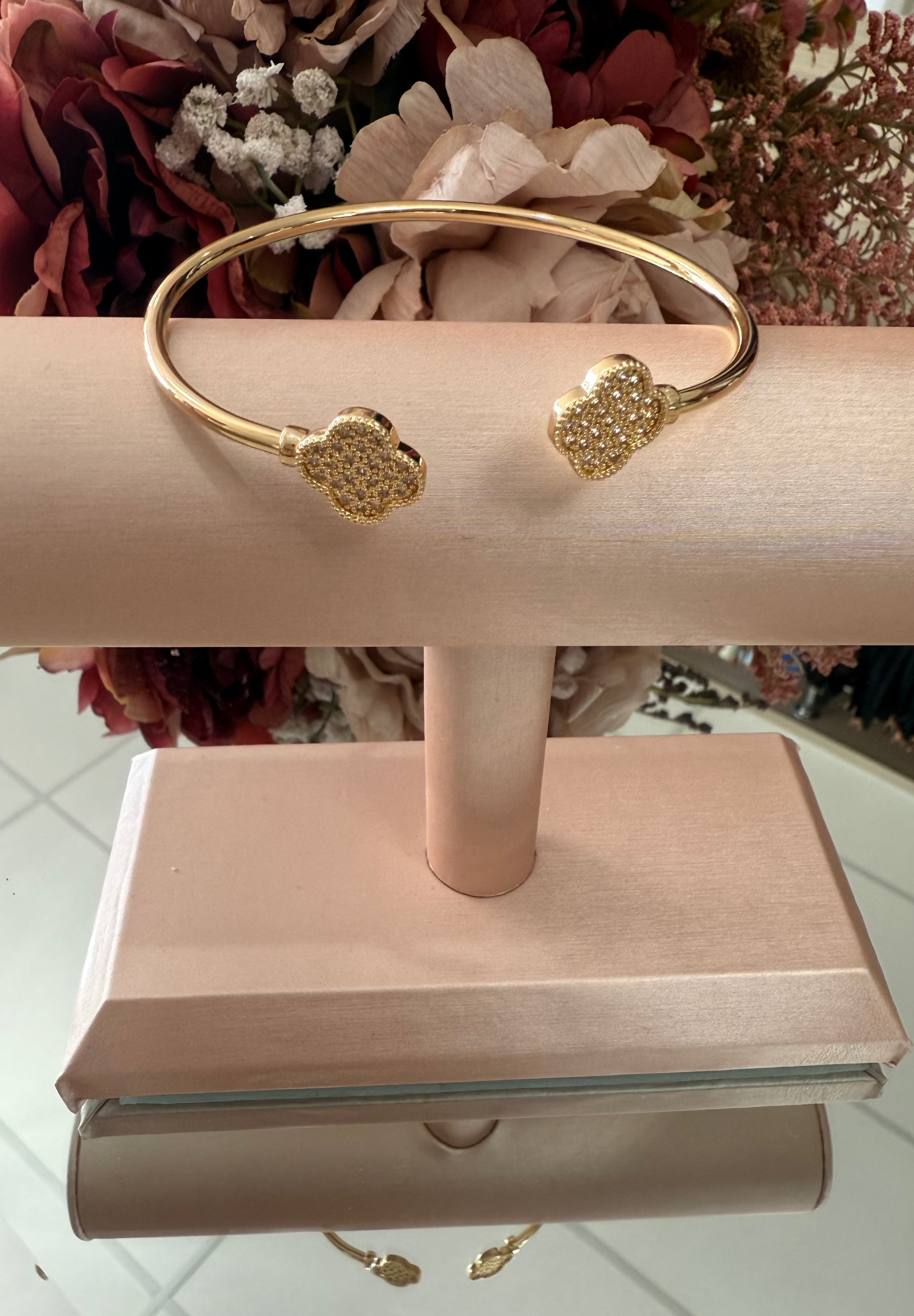 ZIRCONIA STUDDED BRACELET