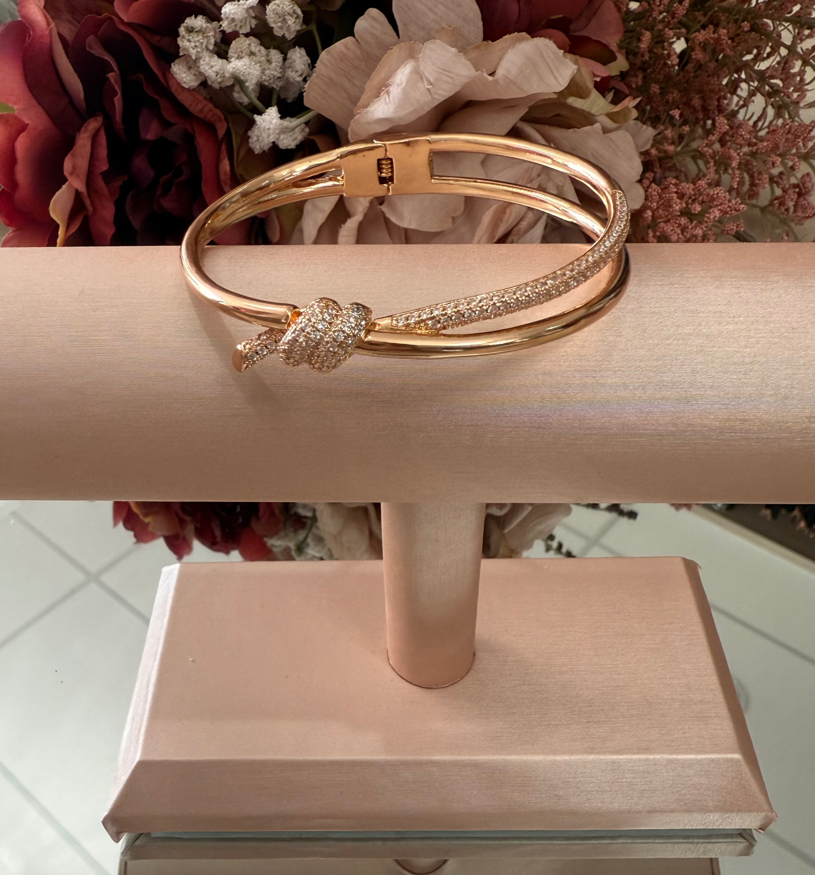 ZIRCONIA STUDDED BRACELET