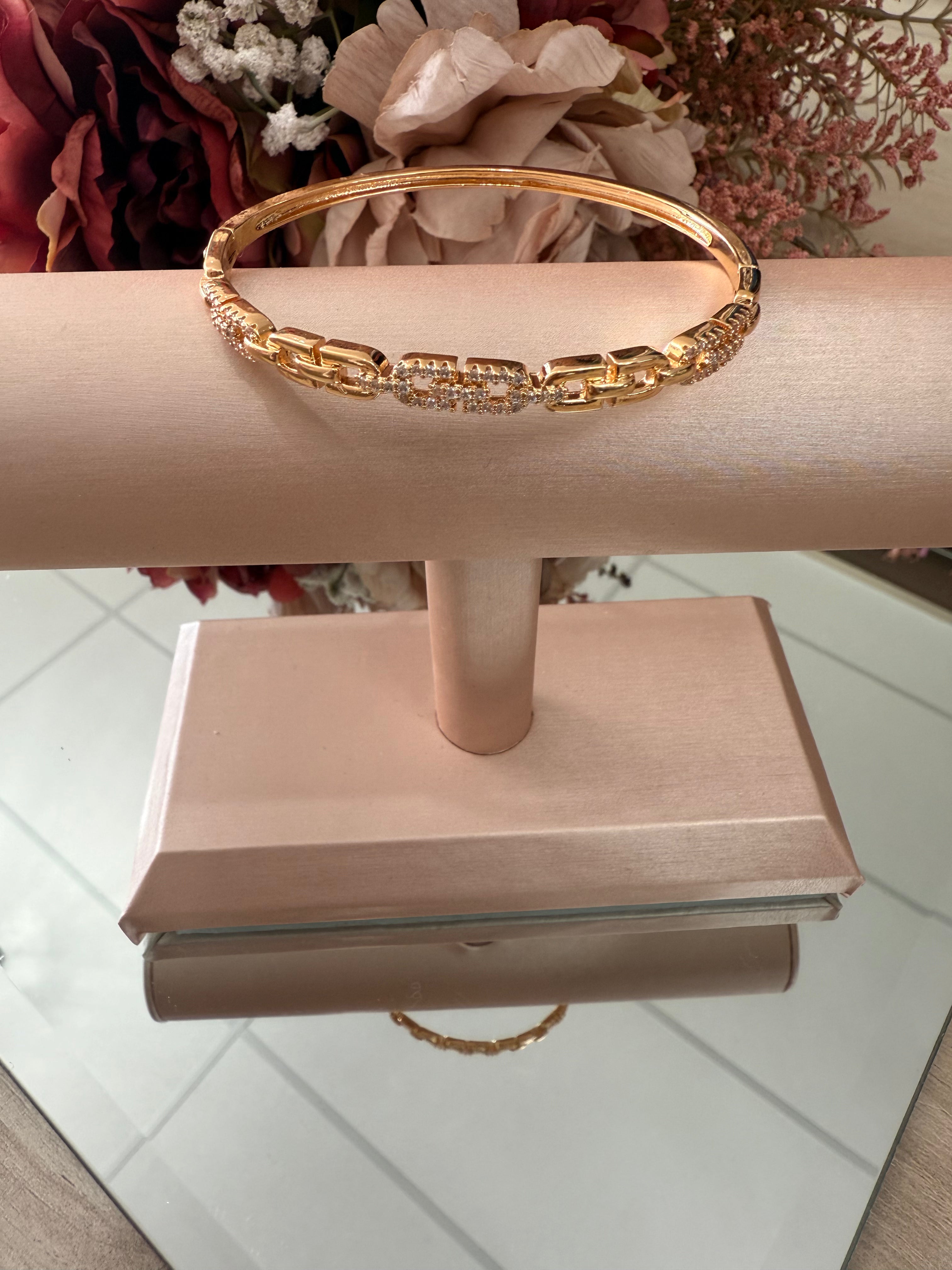 ZIRCONIA STUDDED BRACELET