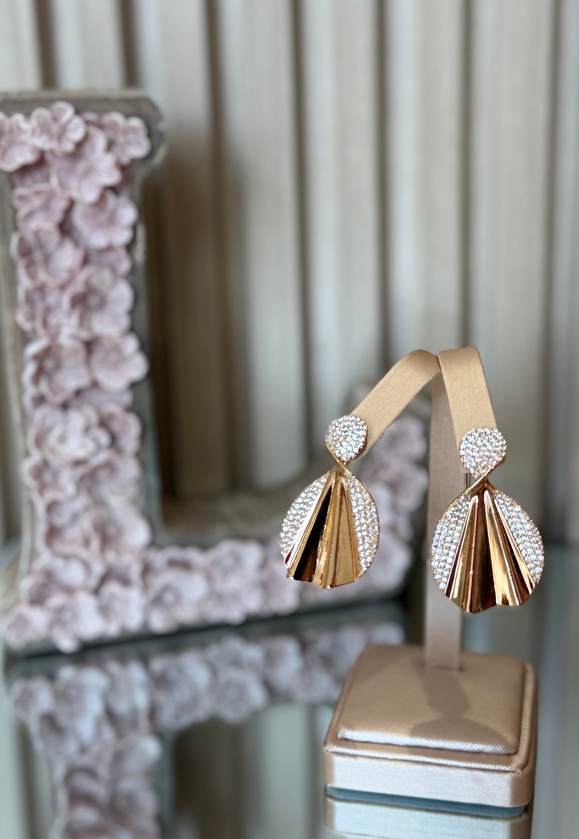 EXQUISITE EXTRA LARGE DANGLE EARRING