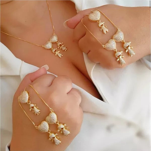 MOM CHILDREN'S NECKLACE