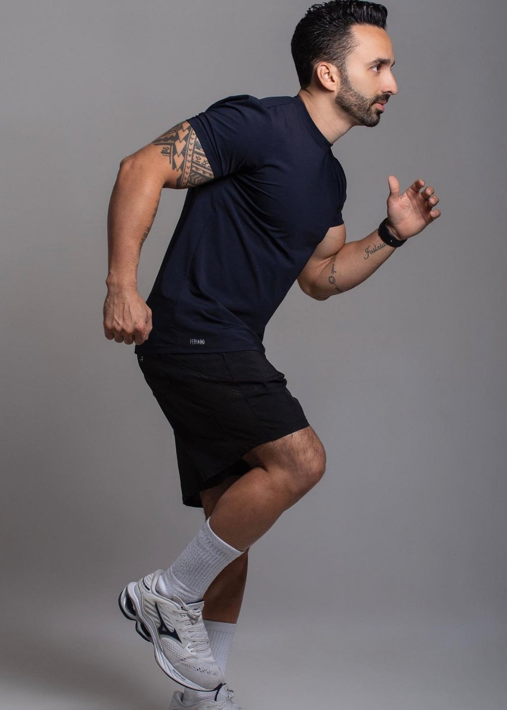 MEN’S SHORT BLACK