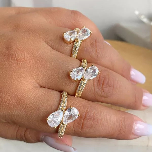 TWO-DROP ZIRCONIA RING